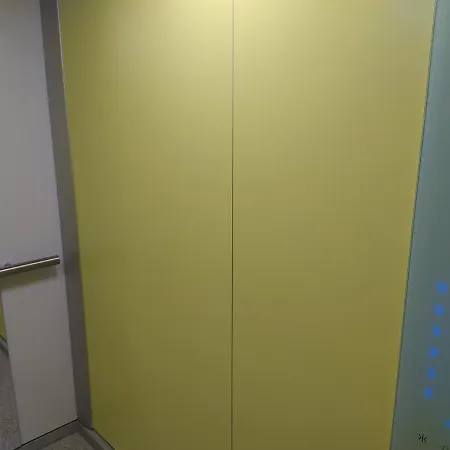 Lägenhet Apartman Stupine Metropola *