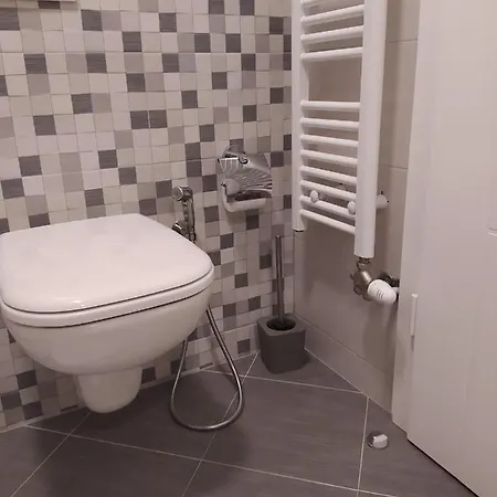 Lägenhet Apartman Stupine Metropola *