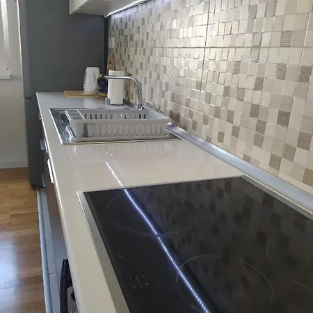 Lägenhet Apartman Stupine Metropola
