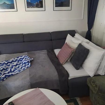 Lägenhet Apartman Stupine Metropola